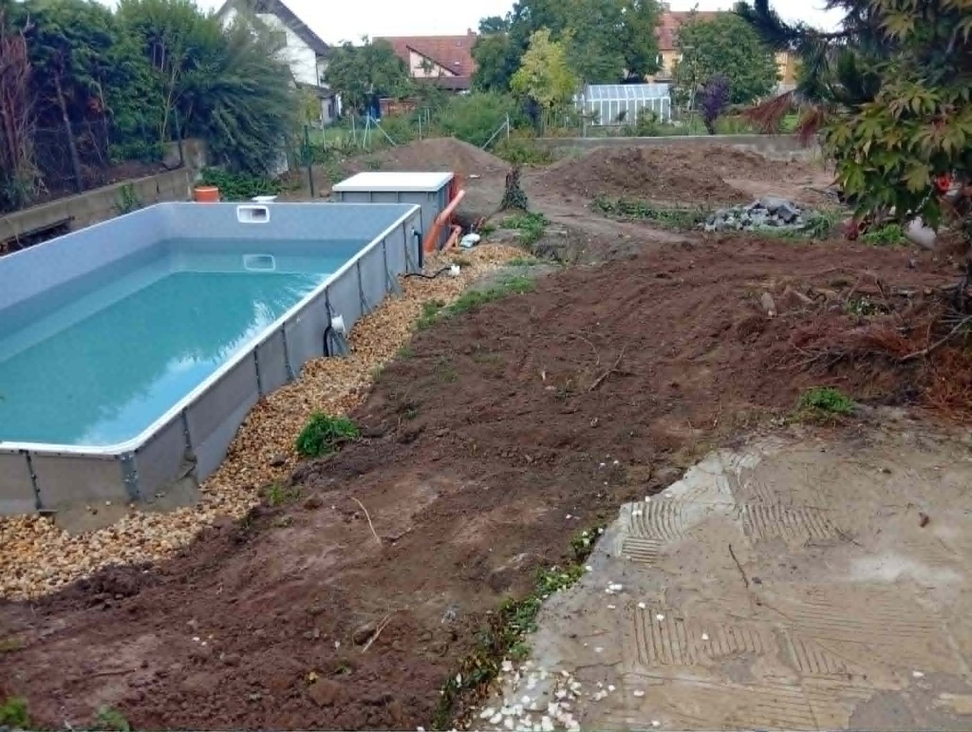 Stavba bazénu a dlažba okolo bazénu 5